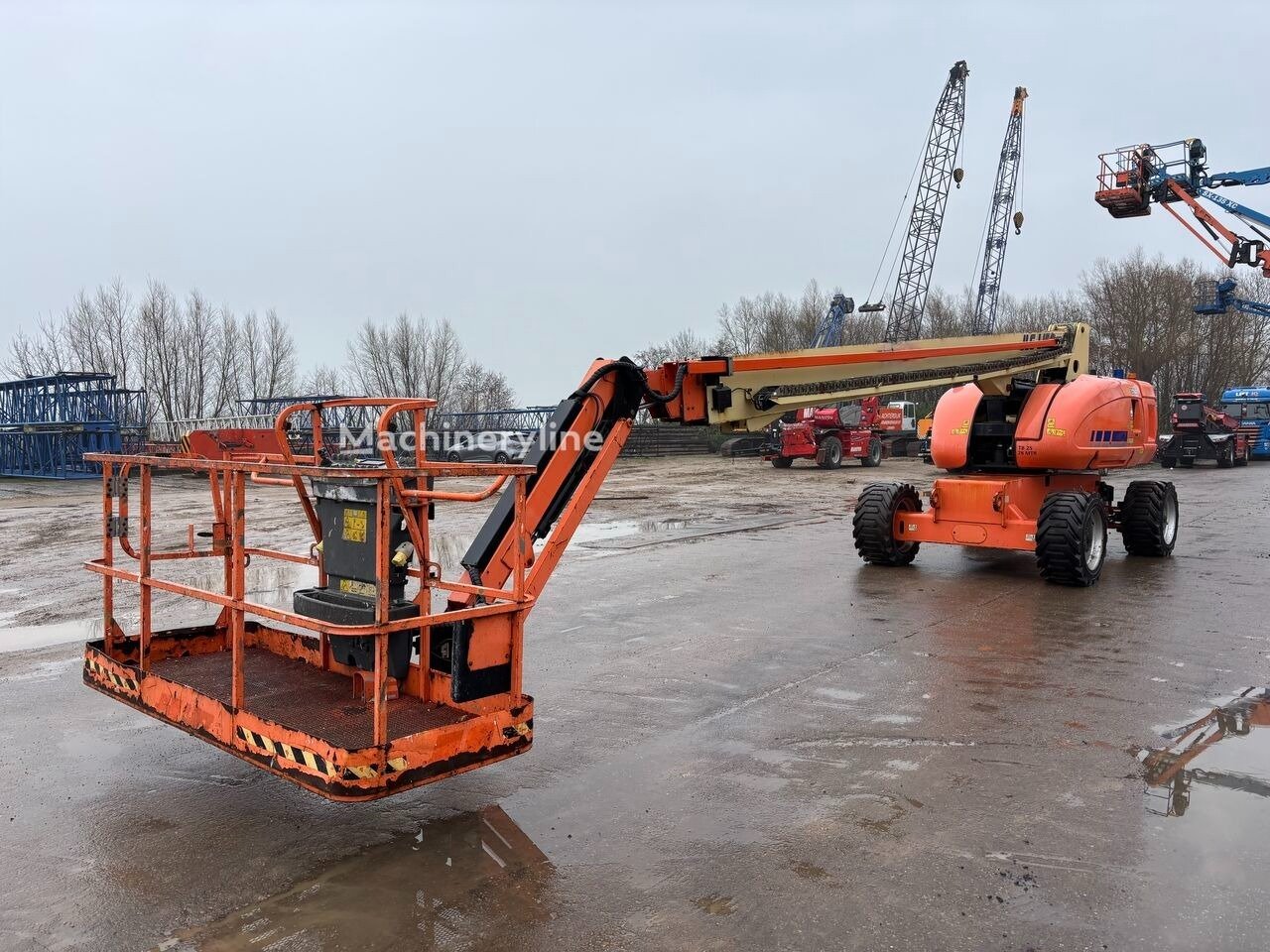 JLG 860 SJ- Manlifter